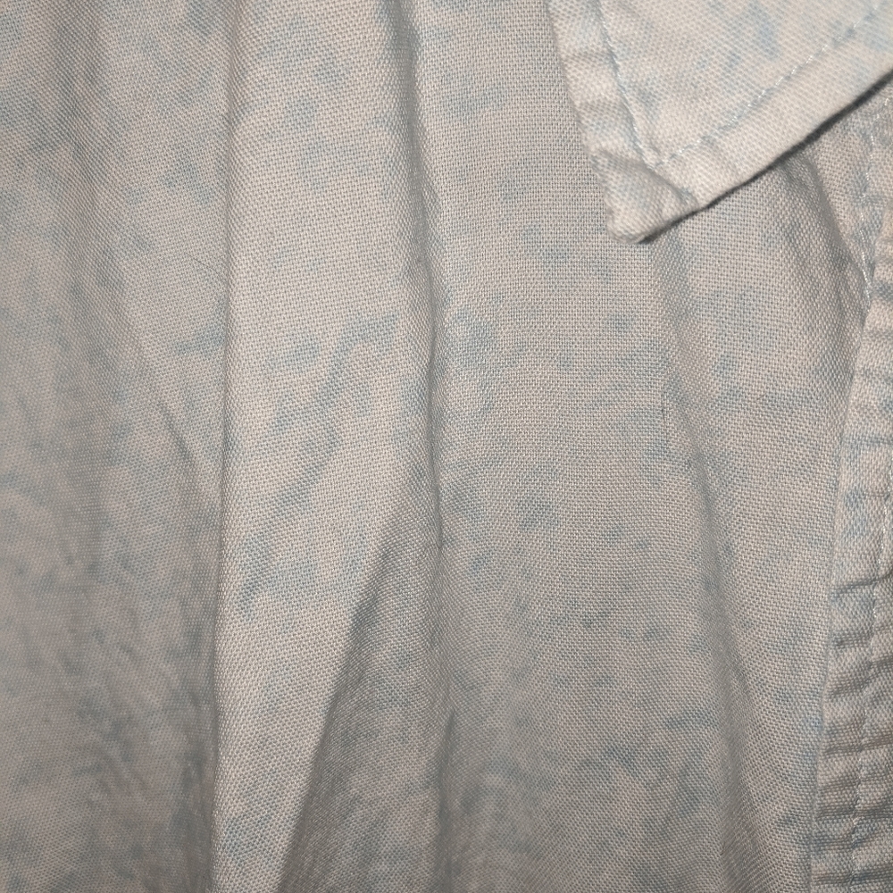 Long sleeve button down - Picture 3 of 3